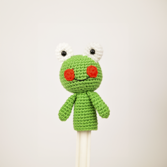 Amigurumi Frog Finger Puppet