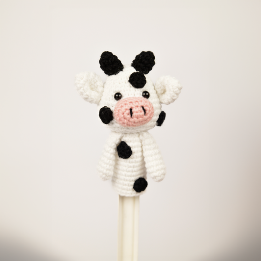 Amigurumi Cow Finger Puppet