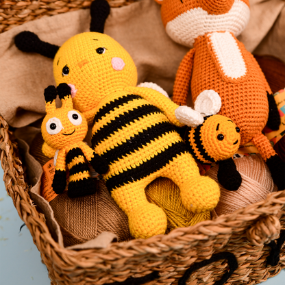 Amigurumi Bee