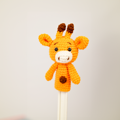 Amigurumi Giraffe Finger Puppet